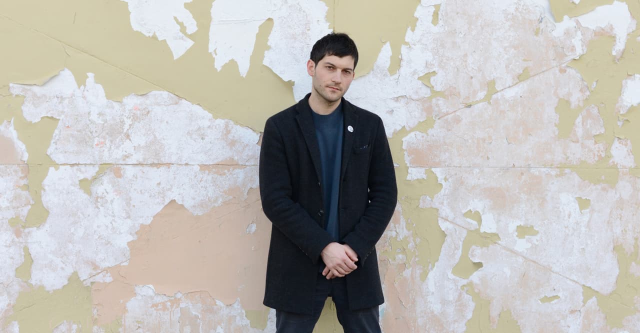 A photo of Eli Keszler